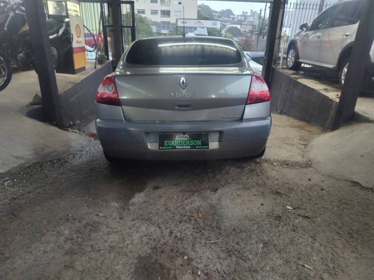 RENAULT - MÉGANE - 2008/2008 - Cinza - R$ 24.900,00
