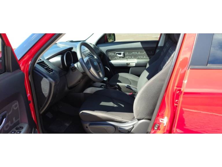 KIA MOTORS - SOUL - 2011/2012 - Vermelha - R$ 43.900,00