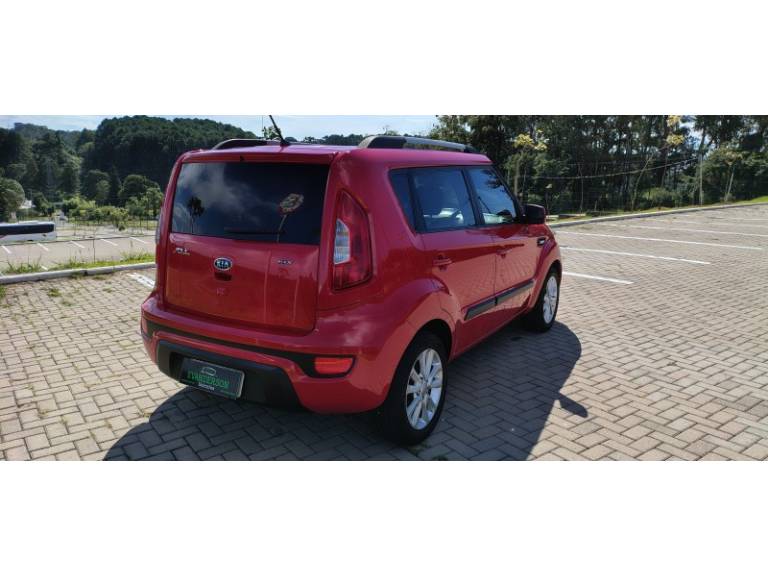 KIA MOTORS - SOUL - 2011/2012 - Vermelha - R$ 43.900,00