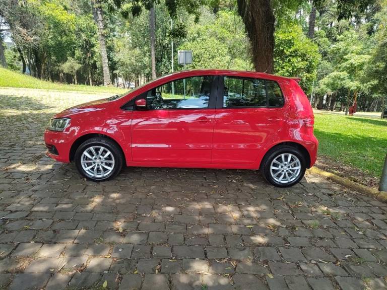 VOLKSWAGEN - FOX - 2015/2015 - Vermelha - R$ 44.900,00