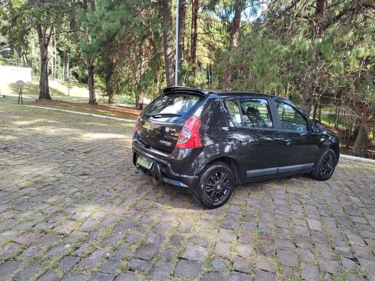 RENAULT - SANDERO - 2011/2011 - Preta - R$ 30.900,00