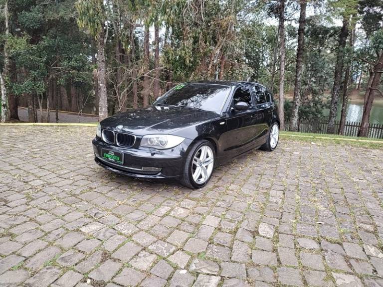 BMW - 120I - 2010/2010 - Preta - R$ 54.900,00