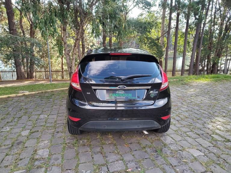 FORD - FIESTA - 2014/2014 - Preta - R$ 44.900,00