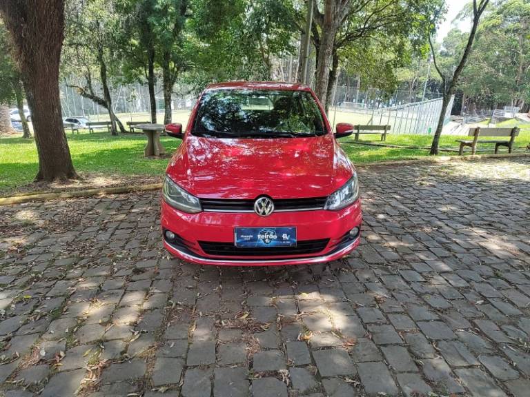 VOLKSWAGEN - FOX - 2015/2015 - Vermelha - R$ 44.900,00