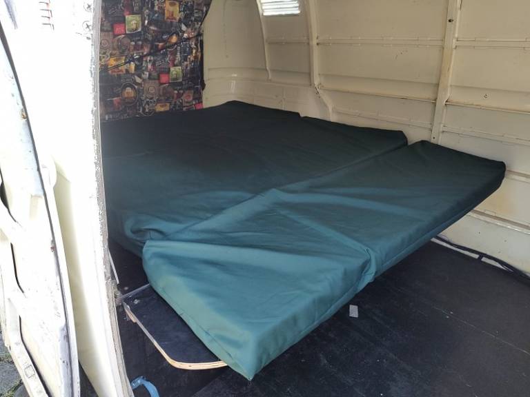 VOLKSWAGEN - KOMBI - 1990/1990 - Branca - R$ 20.000,00