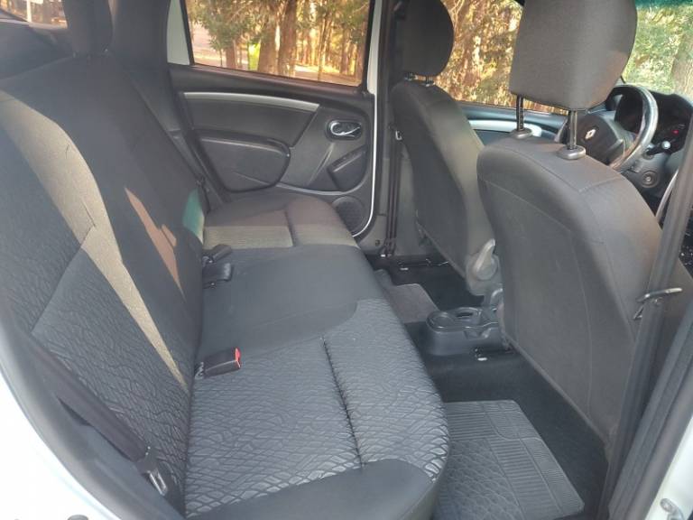 RENAULT - DUSTER - 2016/2017 - Branca - R$ 62.900,00
