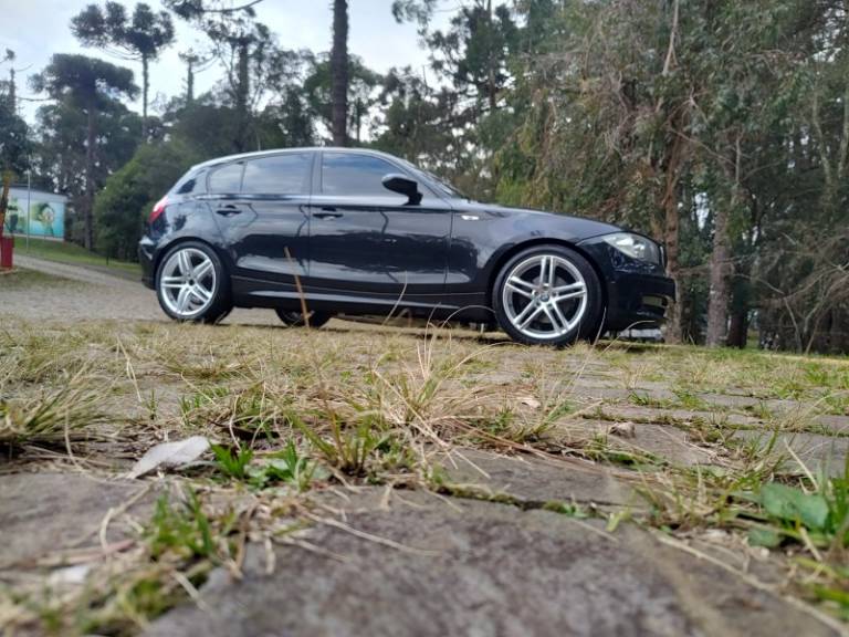 BMW - 120I - 2010/2010 - Preta - R$ 54.900,00