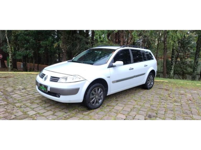 RENAULT - MÉGANE - 2012/2013 - Branca - R$ 37.900,00