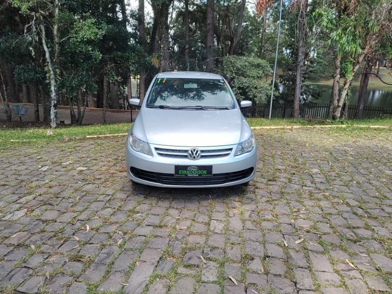 VOLKSWAGEN - GOL - 2010/2011 - Prata - R$ 30.900,00