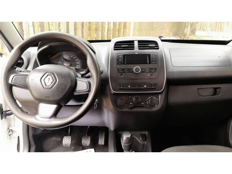RENAULT - KWID - 2018/2019 - Branca - R$ 39.900,00