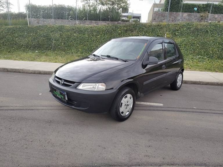 CHEVROLET - CELTA - 2003/2003 - Preta - R$ 18.500,00