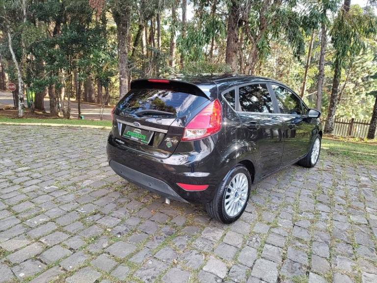 FORD - FIESTA - 2014/2014 - Preta - R$ 44.900,00