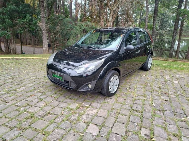 FORD - FIESTA - 2010/2011 - Preta - R$ 29.900,00